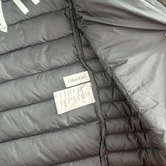 Burgundy Calvin Klein Puffer Jacket - Picture 7 of 8